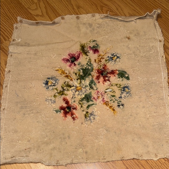 Floral Embroidered Fabric Square - Picture 6 of 6